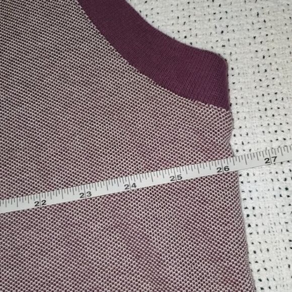 Izod Golf Embroidered Vneck Sz XL Burgandy Vest - Picture 6 of 8